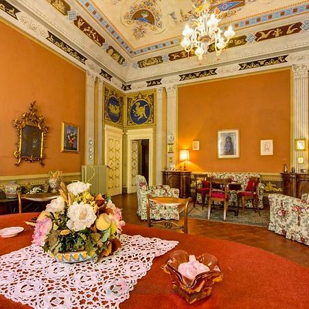 ヴォルテッラ Residenza Storica Palazzo Ricciarelliヴィラ エクステリア 写真