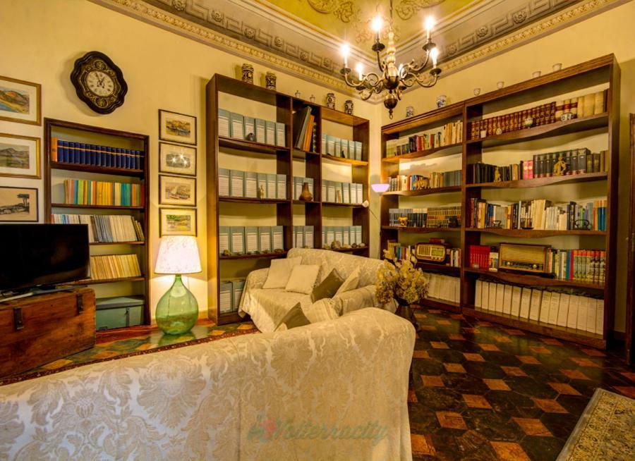 ヴォルテッラ Residenza Storica Palazzo Ricciarelliヴィラ エクステリア 写真