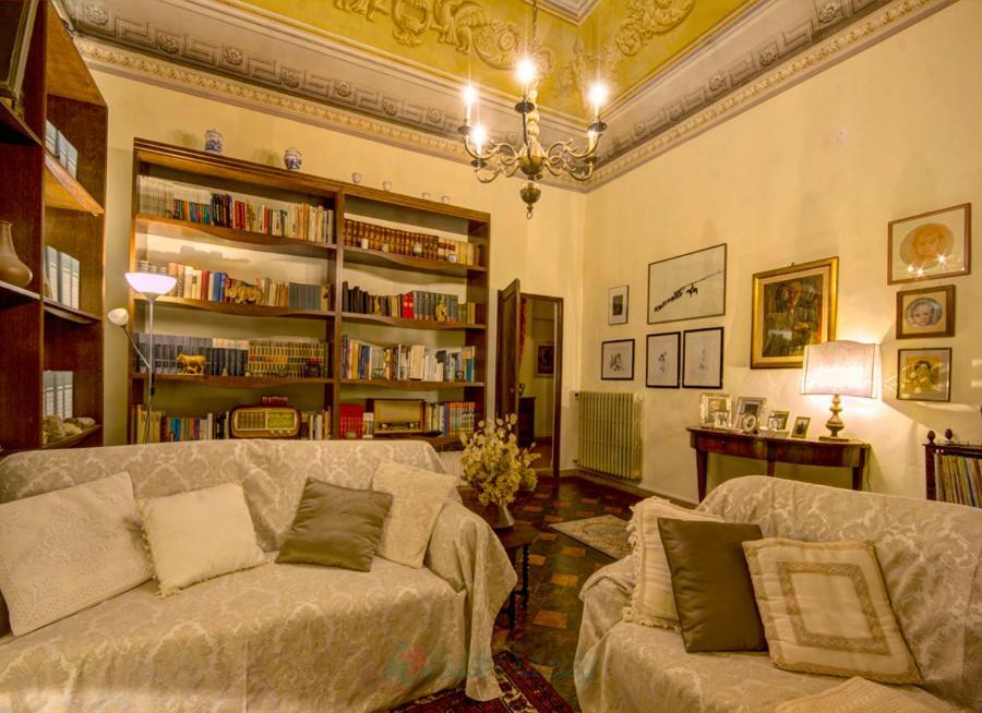 ヴォルテッラ Residenza Storica Palazzo Ricciarelliヴィラ エクステリア 写真